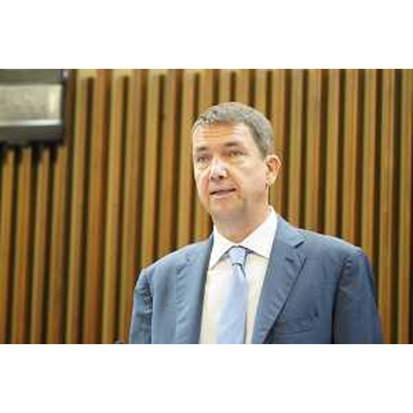 Andrea Ussai, (M5s) - Andrea Ussai, (M5s)