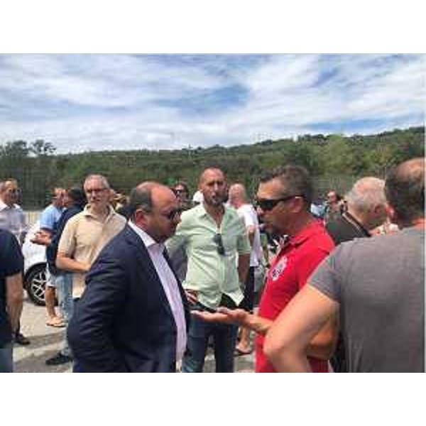 L'incontro dei consiglieri regionali del Pd con i lavoratori della Wärtsilä - L'incontro dei consiglieri regionali del Pd con i lavoratori della Wärtsilä