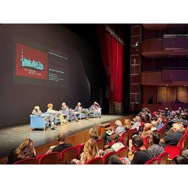 Autorità e platea al Teatro Nuovo Giovanni da Udine - Autorità e platea al Teatro Nuovo Giovanni da Udine