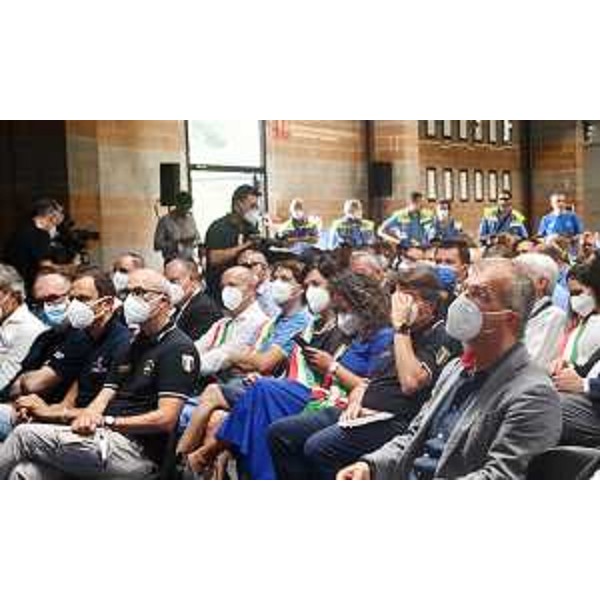 Il presidente Piero Mauro Zanin alla cerimonia di Torreano di Martignacco; alla sua destra Fabrizio Curcio, il governatore Massimiliano Fedriga e il vicegovernatore Riccardo Riccardi - Il presidente Piero Mauro Zanin alla cerimonia di Torreano di Martignacco; alla sua destra Fabrizio Curcio, il governatore Massimiliano Fedriga e il vicegovernatore Riccardo Riccardi