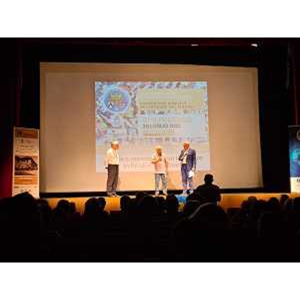 Una fase dell'incontro dei corregionali svoltosi a Spilimbergo al cinema Miotto - Una fase dell'incontro dei corregionali svoltosi a Spilimbergo al cinema Miotto