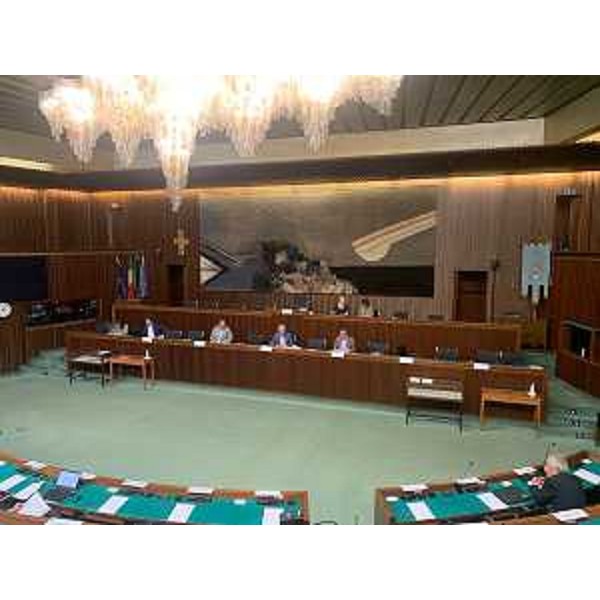 La VI Commissione riunita in aula - La VI Commissione riunita in aula