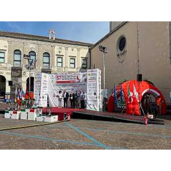 Gli interventi delle autorità in piazza Duomo a Cividale del Friuli - Gli interventi delle autorità in piazza Duomo a Cividale del Friuli