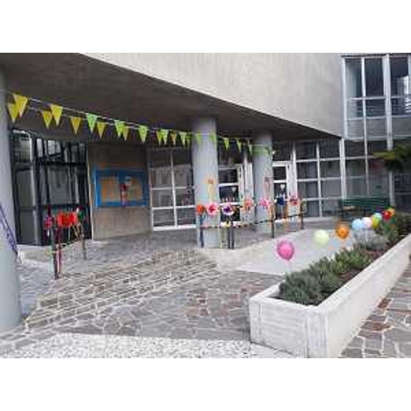 L'ingresso dell'istituto Maria Molinari Pietra di Corno di Rosazzo - L'ingresso dell'istituto Maria Molinari Pietra di Corno di Rosazzo