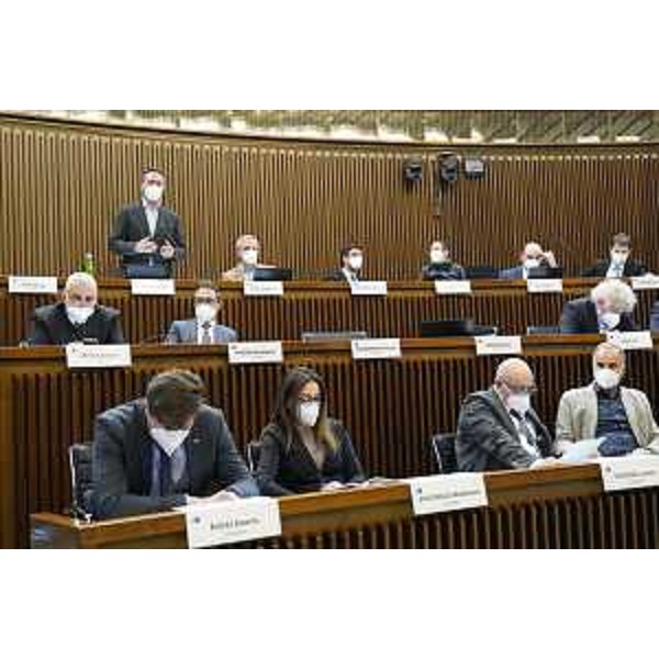 Gli esponenti del Patto per l'Autonomia nell'aula consiliare - Gli esponenti del Patto per l'Autonomia nell'aula consiliare