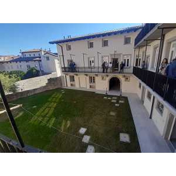 La palazzina Ater oggetto della riqualificazione - La palazzina Ater oggetto della riqualificazione