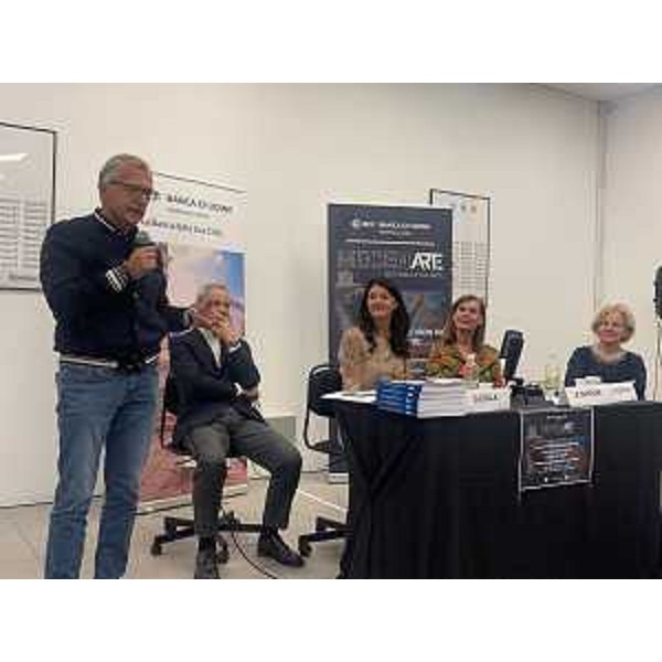 I relatori intervenuti alla presentazione del progetto Mecenarte - I relatori intervenuti alla presentazione del progetto Mecenarte 
