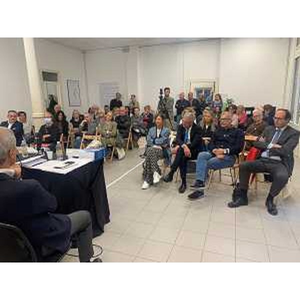 Il pubblico intervenuto alla presentazione del progetto Mecenarte - Il pubblico intervenuto alla presentazione del progetto Mecenarte
