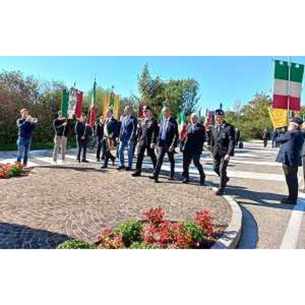 Le autorità presenti alla cerimonia - Le autorità presenti alla cerimonia