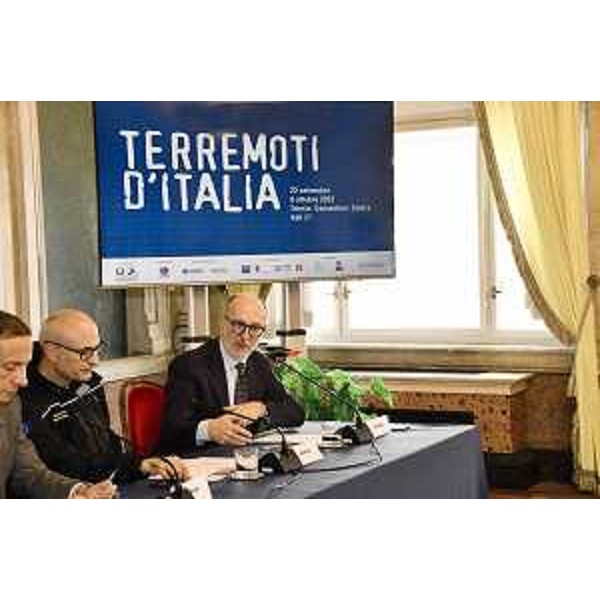Il governatore della Regione Massimiliano Fedriga e il vicegovernatore con delega alla Protezione civile, Riccardo Riccardi, alla presentazione della mostra "Terremoti d'Italia", ideata dal Dipartimento di Protezione civile della Presidenza del consiglio dei ministri, rappresentata dal capo dipartimento Fabrizio Curcio, e organizzata dell'Università di Trieste, rappresentata dal rettore Roberto Di Lenarda. - Il governatore della Regione Massimiliano Fedriga e il vicegovernatore con delega alla Protezione civile, Riccardo Riccardi, alla presentazione della mostra "Terremoti d'Italia", ideata dal Dipartimento di Protezione civile della Presidenza del consiglio dei ministri, rappresentata dal capo dipartimento Fabrizio Curcio, e organizzata dell'Università di Trieste, rappresentata dal rettore Roberto Di Lenarda.