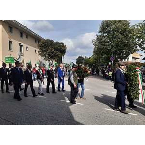La sfilata degli alpini di Castions di Strada - La sfilata degli alpini di Castions di Strada