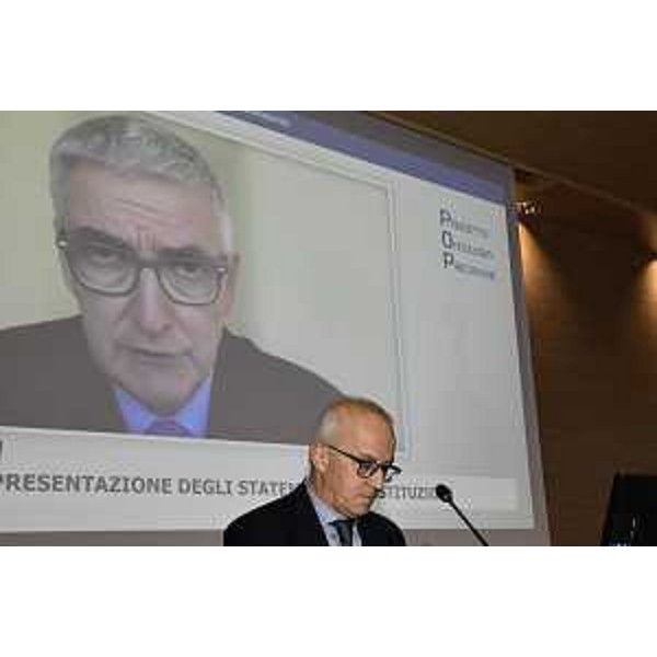 Il presidente dell'Istituto superiore di sanità (Iss) Sivio Brusaferro in videocollegamento - Il presidente dell'Istituto superiore di sanità (Iss) Sivio Brusaferro in videocollegamento