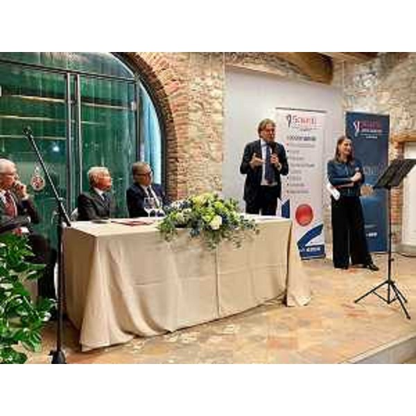 L'intervento dell'assessore alla premiazione dei "Maestri del Commercio" a Moimacco - L'intervento dell'assessore alla premiazione dei "Maestri del Commercio" a Moimacco