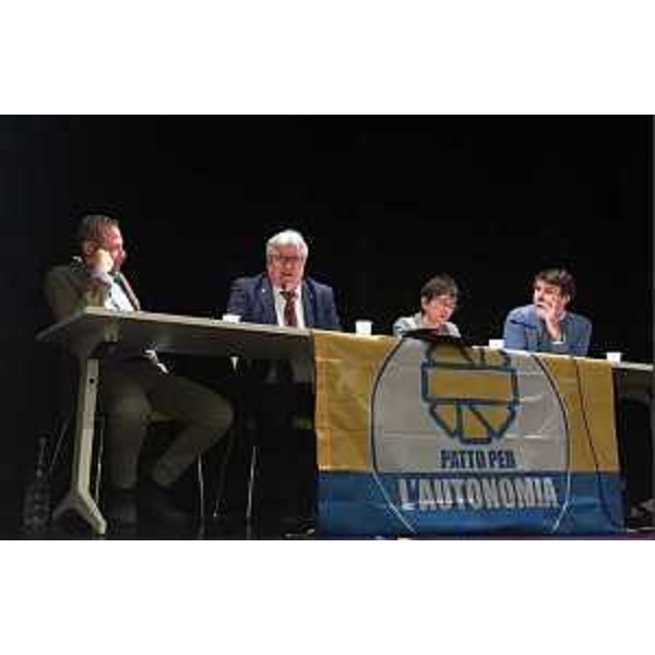 Un momento dell'incontro a Udine - Un momento dell'incontro a Udine