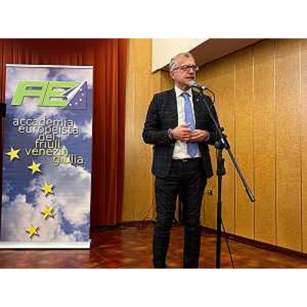 L'intervento del presidente del Cr Fvg, Piero Mauro Zanin, a Gorizia - L'intervento del presidente del Cr Fvg, Piero Mauro Zanin, a Gorizia