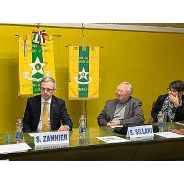 L'assessore regionale alle Risorse agricole, Stefano Zannier, alla presentazione del 49° convegno regionale dei Maestri del Lavoro del Friuli Venezia Giulia, - L'assessore regionale alle Risorse agricole, Stefano Zannier, alla presentazione del 49° convegno regionale dei Maestri del Lavoro del Friuli Venezia Giulia,