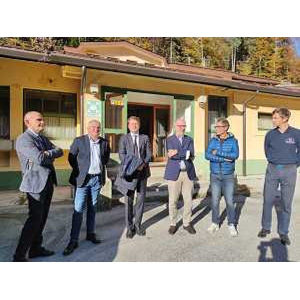 Il vicegovernatore Riccardi tra le altre autorità - Il vicegovernatore Riccardi tra le altre autorità