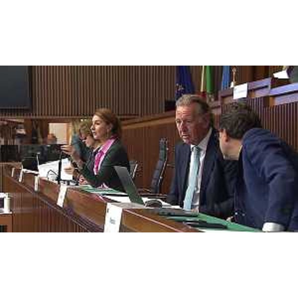 La presidente della IV Commissione consiliare, Mara Piccin (FI), e l'assessore fFbio Scoccimarro - La presidente della IV Commissione consiliare, Mara Piccin (FI), e l'assessore fFbio Scoccimarro