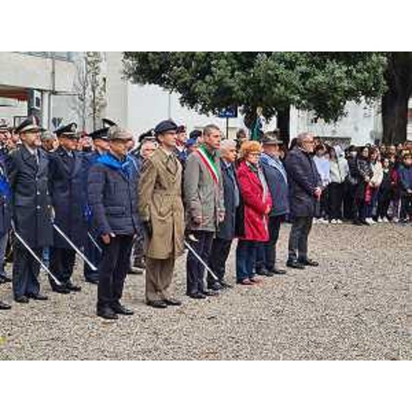 L'assessore Tiziana Gibelli alla celebrazini della Festa dell'Unità nazionale e delle Forze Armate a Pordenone - L'assessore Tiziana Gibelli alla celebrazini della Festa dell'Unità nazionale e delle Forze Armate a Pordenone