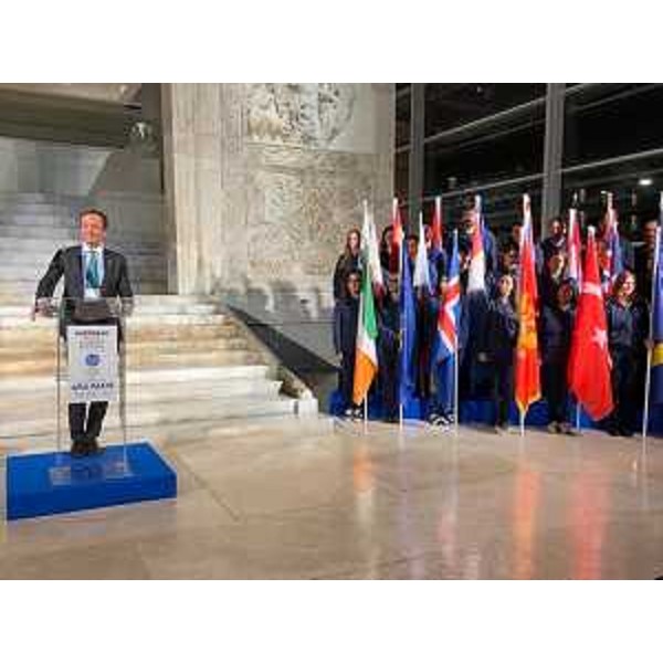 Un momento della cerimonia. - Un momento della cerimonia.