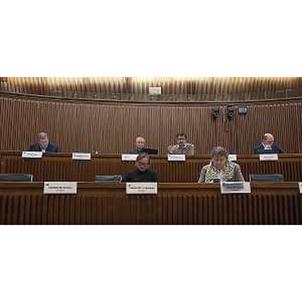 Uno scorcio dell'Aula durante i lavori della II Commissione - Uno scorcio dell'Aula durante i lavori della II Commissione