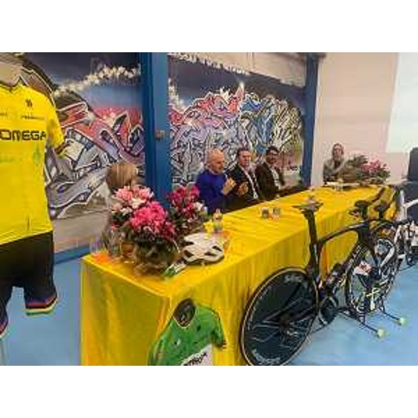 Da sx, Marinella Ambrosio, Michele Pittacolo, Gianluigi Sclip, Emanuele Pestrin, Raffaella De Monte - Da sx, Marinella Ambrosio, Michele Pittacolo, Gianluigi Sclip, Emanuele Pestrin, Raffaella De Monte