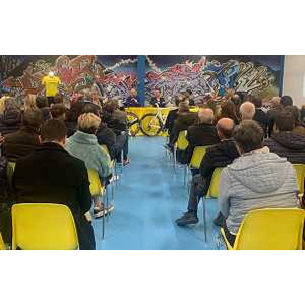 La sala durante la serata " Il mio viaggio da Rochis alla conquista del mondo" di Michele Pittacolo - La sala durante la serata " Il mio viaggio da Rochis alla conquista del mondo" di Michele Pittacolo