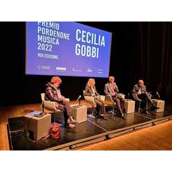 L'assessore alla Cultura Tiziana Gibelli alla presentazione del Premio Pordenone Musica 2022 al Teatro Verdi di Pordenone - L'assessore alla Cultura Tiziana Gibelli alla presentazione del Premio Pordenone Musica 2022 al Teatro Verdi di Pordenone