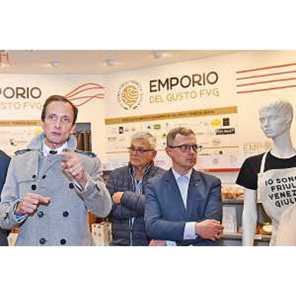 L'intervento del governatore Massimiliano Fedriga in occasione della cerimonia di inaugurazione dell'emporio del gusto a marchio "Io sono Fvg" all'interno del centro commerciale Città Fiera - L'intervento del governatore Massimiliano Fedriga in occasione della cerimonia di inaugurazione dell'emporio del gusto a marchio "Io sono Fvg" all'interno del centro commerciale Città Fiera