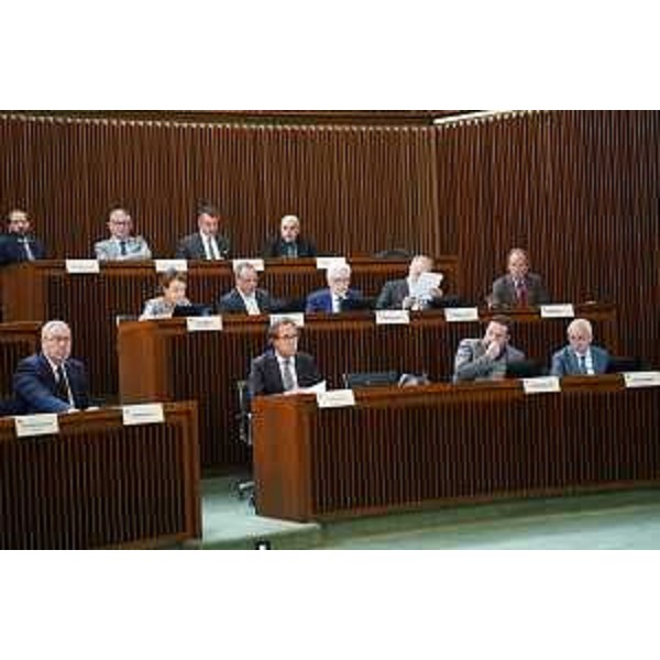 I capigruppo della Maggioranza nell'aula consiliare - I capigruppo della Maggioranza nell'aula consiliare