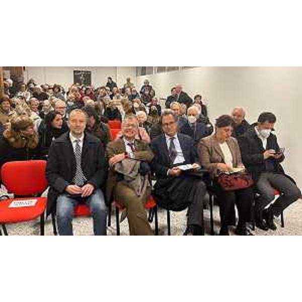 Il presidente Zanin (secondo da sinistra) accanto ai consiglieri regionali Mauro Di Bert, Mariagrazia Santoro e Franco Iacop. Il primo da sinistra è Giovanni Barillari, assessore comunale di Udine - Il presidente Zanin (secondo da sinistra) accanto ai consiglieri regionali Mauro Di Bert, Mariagrazia Santoro e Franco Iacop. Il primo da sinistra è Giovanni Barillari, assessore comunale di Udine