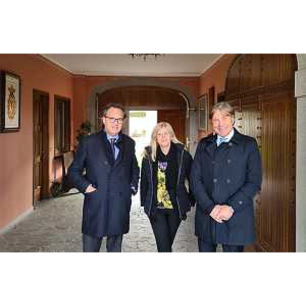 Un momento della visita dell'assessore Bini all'Azienda Agricola Annalisa Zorzettig - Un momento della visita dell'assessore Bini all'Azienda Agricola Annalisa Zorzettig