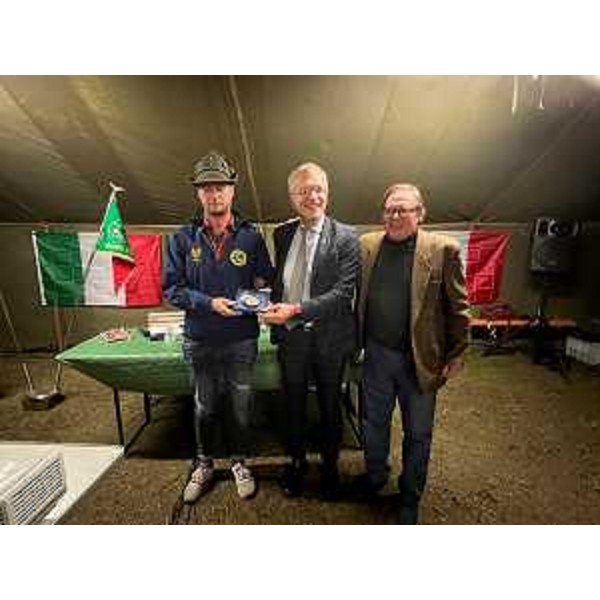 Il presidente del Cr Fvg, Piero Mauro Zanin, insieme a Franco Corleone (a destra) e a Loris Pallamin (a sinistra) - Il presidente del Cr Fvg, Piero Mauro Zanin, insieme a Franco Corleone (a destra) e a Loris Pallamin (a sinistra)