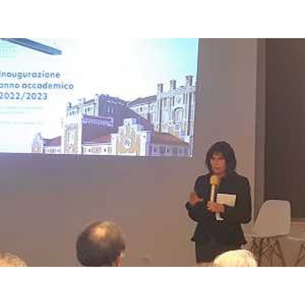 L'assessore regionale Alessia Rosolen nel corso del suo intervento - L'assessore regionale Alessia Rosolen nel corso del suo intervento