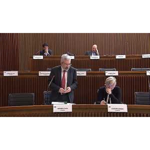 Furio Honsell (Open Sinistra Fvg) e, accanto a lui, Simona Liguori (Cittadini) - Furio Honsell (Open Sinistra Fvg) e, accanto a lui, Simona Liguori (Cittadini)