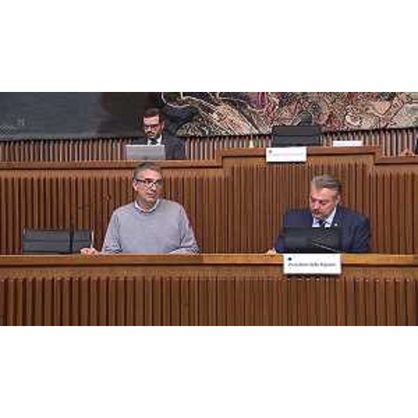 L'assessore regionale alle Autonomie locali, Pierpaolo Roberti (a sinistra), e Diego Bernardis (Lega), presidente della V Commissione - L'assessore regionale alle Autonomie locali, Pierpaolo Roberti (a sinistra), e Diego Bernardis (Lega), presidente della V Commissione