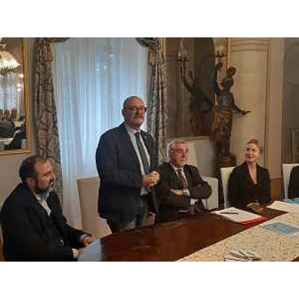 L'assessore al Patrimonio Sebastiano Callari al Leadership Academy Programme nel castello di Spessa - L'assessore al Patrimonio Sebastiano Callari al Leadership Academy Programme nel castello di Spessa