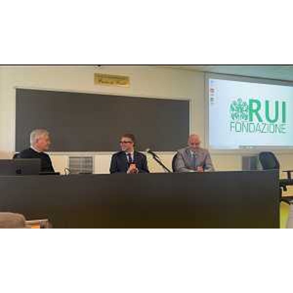 Al centro l'assessore regionale Pierpaolo Roberti - Al centro l'assessore regionale Pierpaolo Roberti