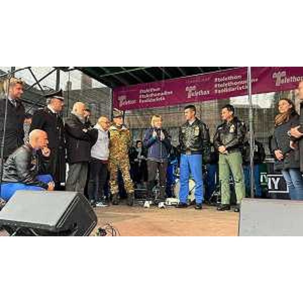 Gli interventi alla partenza ufficiale della maratona a Udine. - Gli interventi alla partenza ufficiale della maratona a Udine.