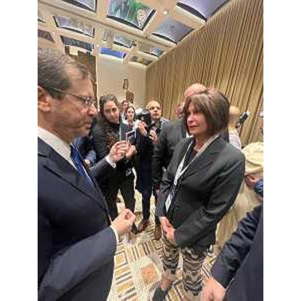 L'assessore regionale Alessia Rosolen con il presidente dello Stato di Isreale Isaac Herzog - L'assessore regionale Alessia Rosolen con il presidente dello Stato di Isreale Isaac Herzog