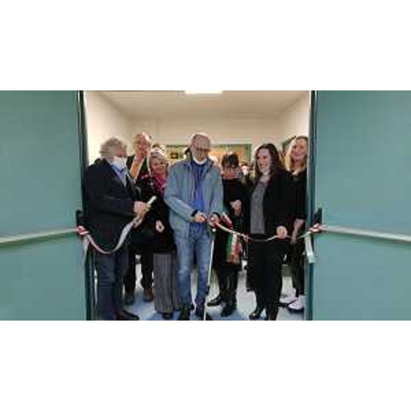 Il taglio del nastro - Il taglio del nastro