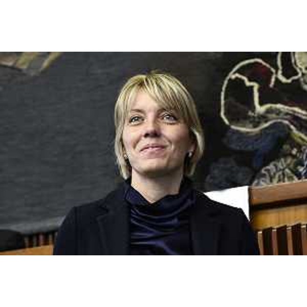 L'assessore alle Finanze Barbara Zilli durante i lavori del Consiglio. - L'assessore alle Finanze Barbara Zilli durante i lavori del Consiglio.