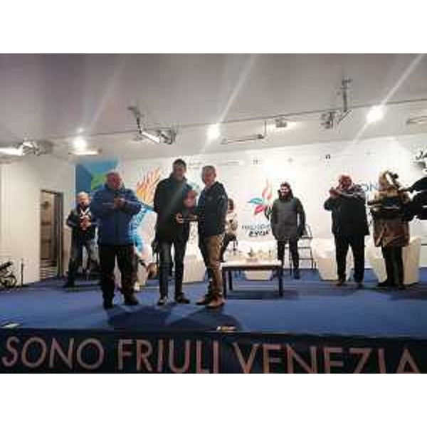 L'assessore regionale alle Risorse agroalimentari, forestali, ittiche e montagna Stefano Zannier alla cerimonia di accensione della fiamma olimpica allinterno dellevento Road to EYOF 2023 - L'assessore regionale alle Risorse agroalimentari, forestali, ittiche e montagna Stefano Zannier alla cerimonia di accensione della fiamma olimpica allinterno dellevento Road to EYOF 2023