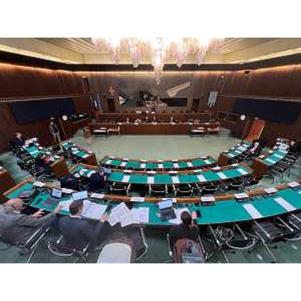 La III Commissione riunita nell'aula consiliare - La III Commissione riunita nell'aula consiliare