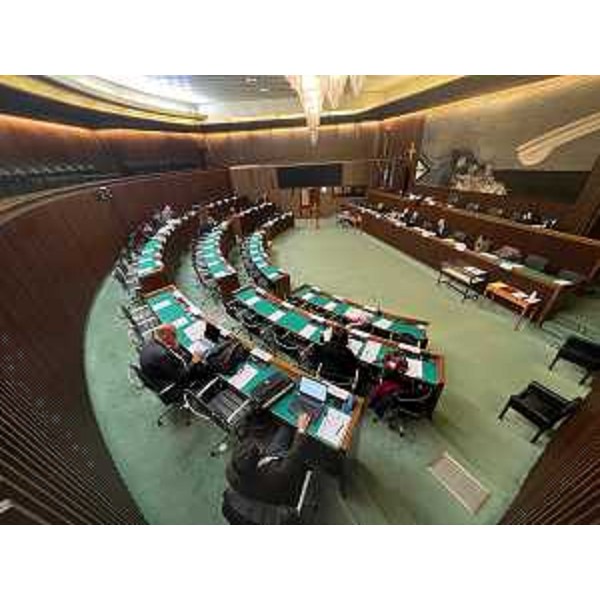 La III Commissione riunita nell'aula consiliare - La III Commissione riunita nell'aula consiliare