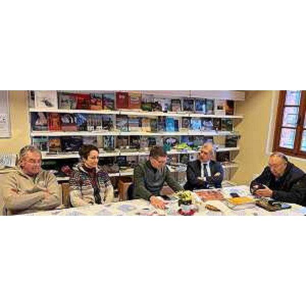 Un momento dell'incontro con i responsabili dell'associazione Marculine: Piero Mauro Zanin è il secondo da destra - Un momento dell'incontro con i responsabili dell'associazione Marculine: Piero Mauro Zanin è il secondo da destra