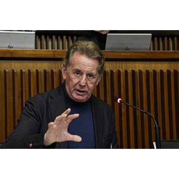 L'intervento dell'assessore regionale per la Difesa dell'ambiente Fabio Scoccimarro durante i lavori della IV Commissione consiliare - L'intervento dell'assessore regionale per la Difesa dell'ambiente Fabio Scoccimarro durante i lavori della IV Commissione consiliare