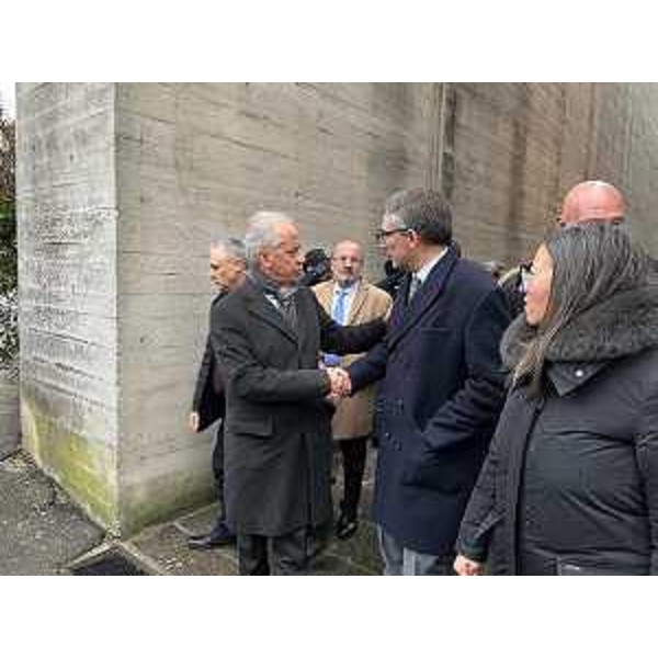 Lassessore regionale alle Autonomie locali e sicurezza Pierpaolo Roberti assieme al ministro dellInterno Matteo Piantedosi e al vice sindaco di Trieste alla Risiera di San Sabba. - Lassessore regionale alle Autonomie locali e sicurezza Pierpaolo Roberti assieme al ministro dellInterno Matteo Piantedosi e al vice sindaco di Trieste alla Risiera di San Sabba.