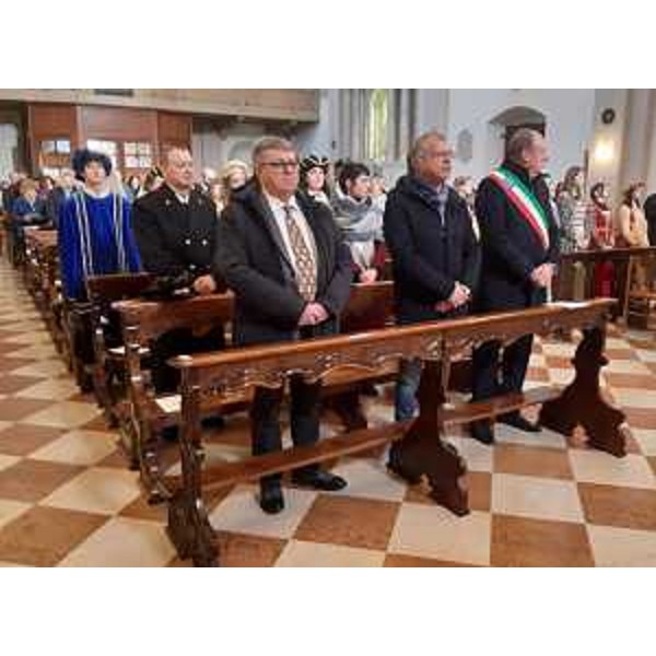 Il presidente del Cr Fvg, Piero Mauro Zanin, prende parte alla messa dedicata al patrono di Mortegliano, san Paolo - Il presidente del Cr Fvg, Piero Mauro Zanin, prende parte alla messa dedicata al patrono di Mortegliano, san Paolo