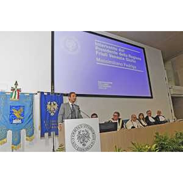 L'intervento del governatore Fedriga durante la cerimonia di apertura dell'anno accademico dell'Università di Udine. - L'intervento del governatore Fedriga durante la cerimonia di apertura dell'anno accademico dell'Università di Udine.